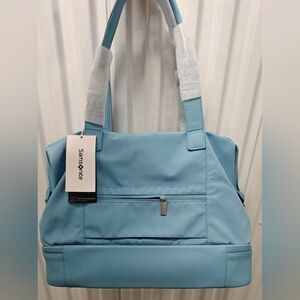 Samsonite Better than Basic Drop Bottom Weekender Duffel Color: Vintage Blue